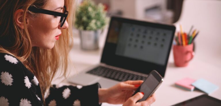 3 exemples d'e-mails de collaboration entre influenceurs et marques
