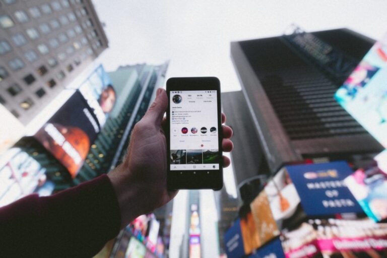 Comment trouver des influenceurs Instagram: 12 étapes faciles pour guider votre recherche