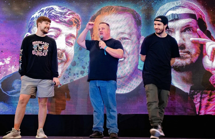 Vidsummit | MRBEAST, Shonduras, Derral Eves sur scène