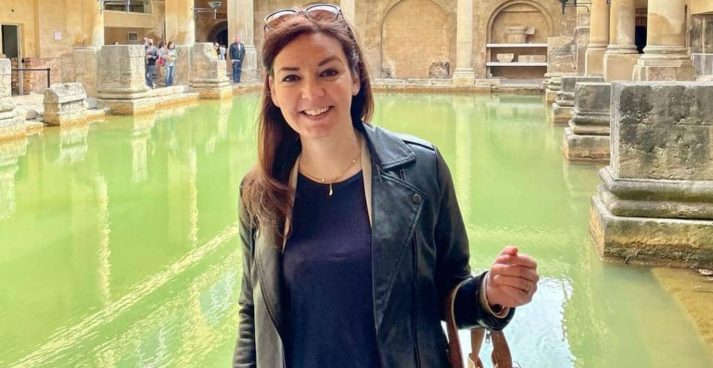 Eva Katona dans les bains romains | Influenceurs végétaliens