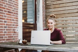 Comment rédiger un résumé du tueur d'influenceur en 10 étapes 