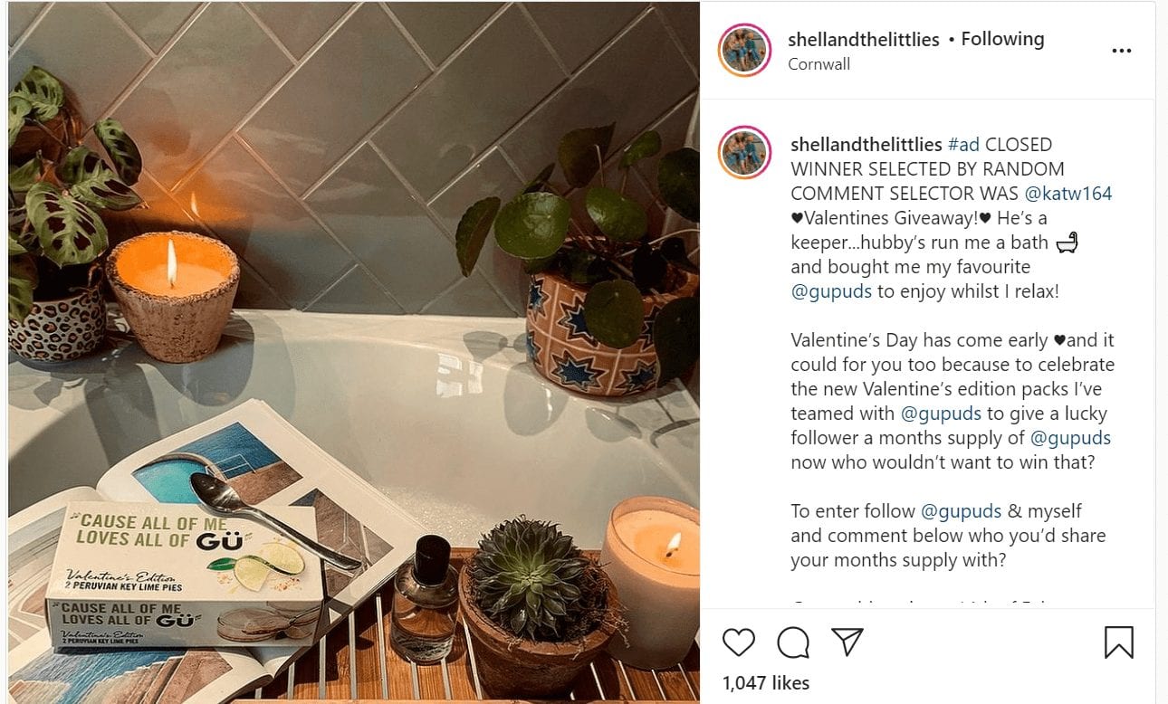 Le chemin social pour acheter: comment les médias sociaux et influencer le marketing se nourrissent -Lines des achats de ligne