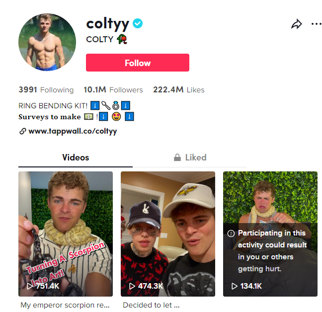 Colton est un créateur du contenu vidéo tiktok 