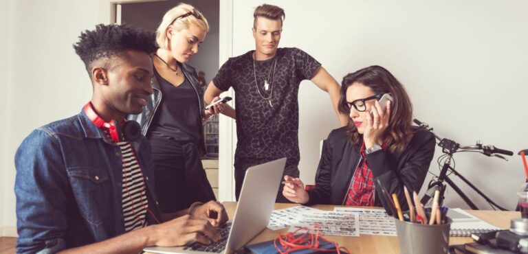Marketing des influenceurs internes ou d'agence: Qu'est-ce qui est le mieux pour votre marque?