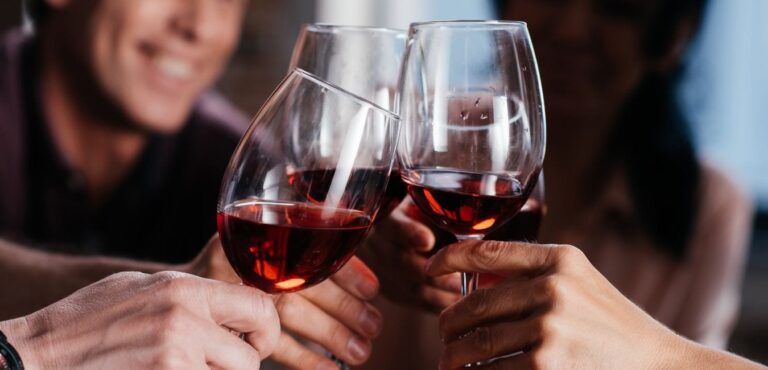 6 Sommelier Influenceurs sur Instagram Vous ne devriez pas perdre!