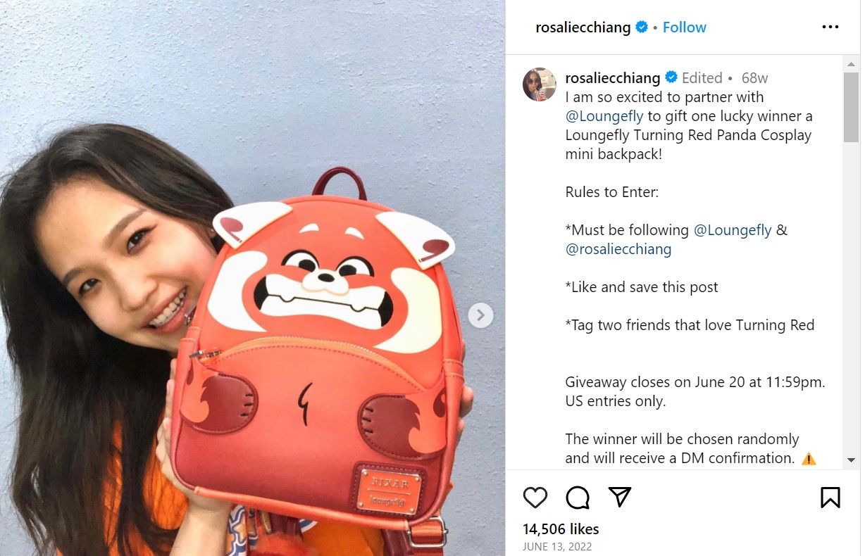 Capture d'écran du Rosalie Chiang Post, faisant la promotion du mini sac à dos Red Panda Cosplay de Loungefly.